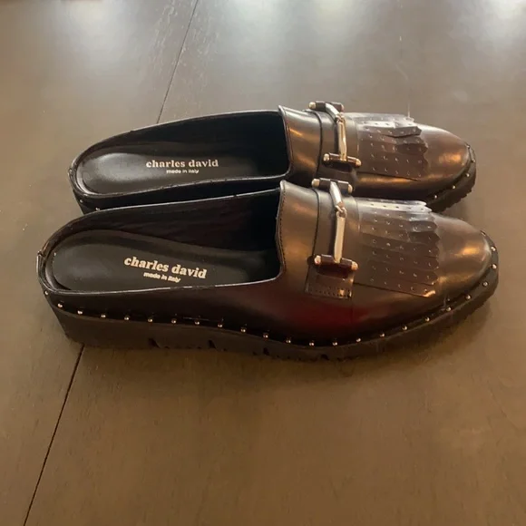 Charles David studded lug sole mules size 7 - Picture 2 of 6
